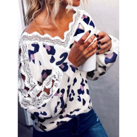 Tops - 💜HP💙NEW Leopard Print Lace Hollow-out Blouse